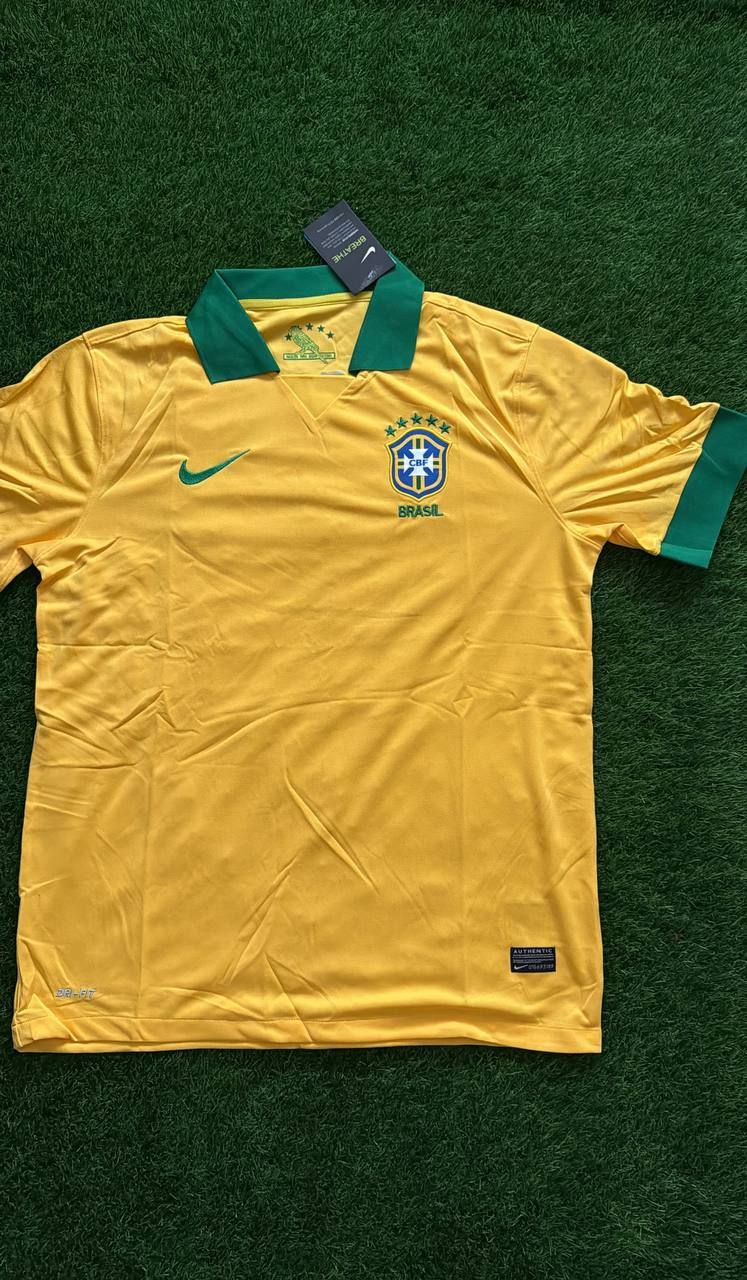 قميص منتخب البرازيل لموسم 2013