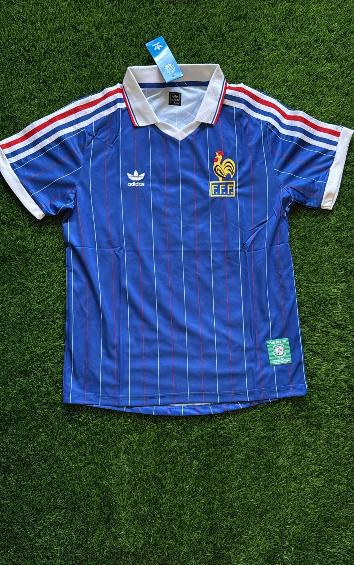 قميص منتخب فرنسا 1982